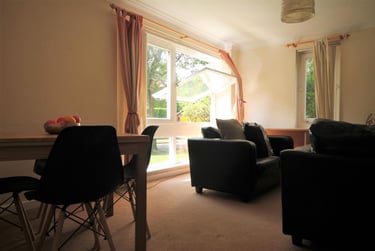 2 bed flat, Dene Court, Heaton, Newcastle, NE77BZ - Image 2
